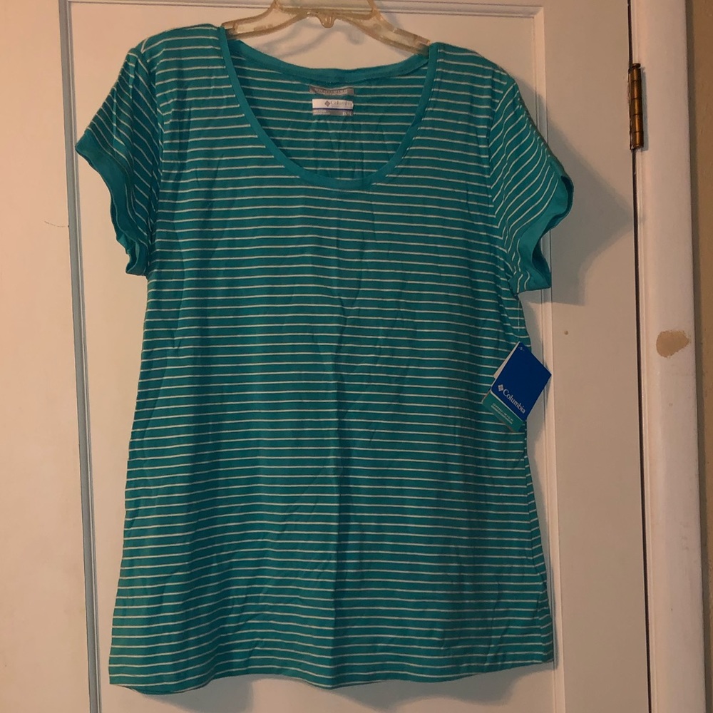Columbia Short Sleeve shirt